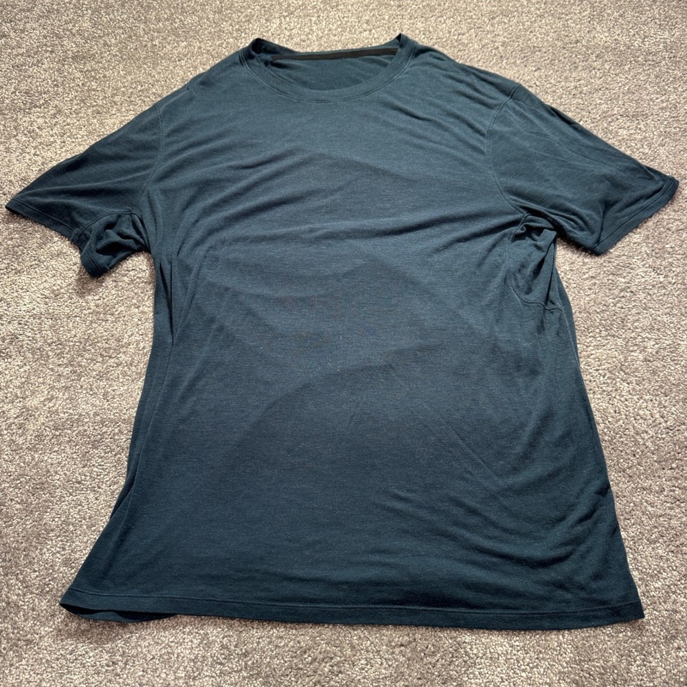 Lululemon Metal Vent Tech Shirt Mens Medium Blue Nylon Athletic Gym Training Top